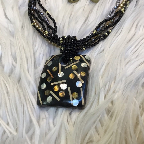 Vintage Black, MOP and Gold glass Beaded Necklace and Earring Set - Picture 6 of 10